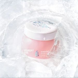 NIB Saturday Skin Waterfall Glacier Cream 1.69oz